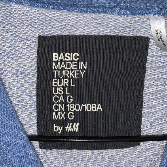 H&M Sweatshirt - Picture 2 of 3